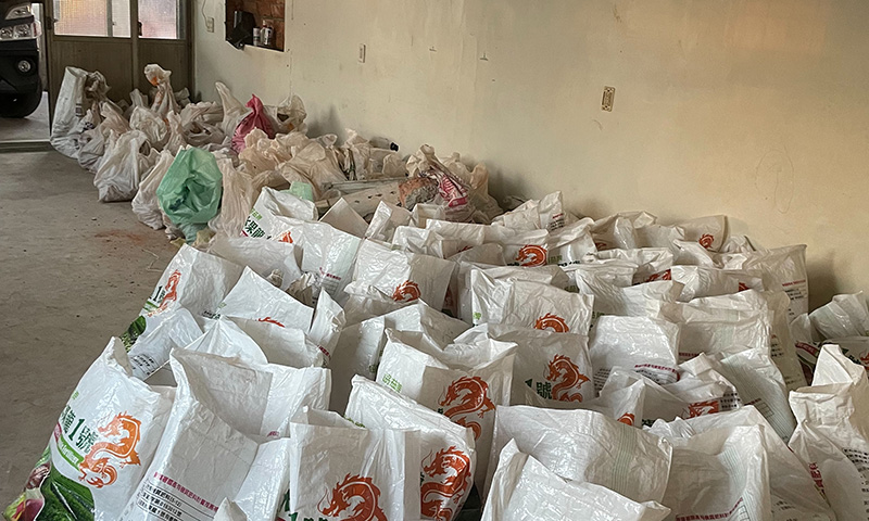 �x������C