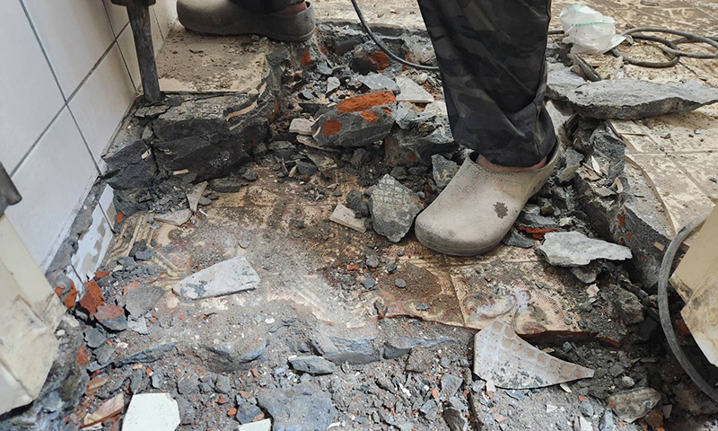 �x����M�B