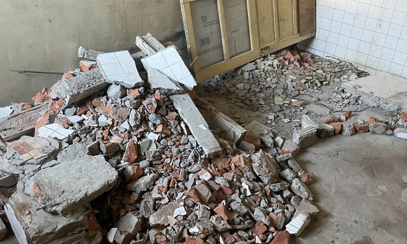 �x����M�B