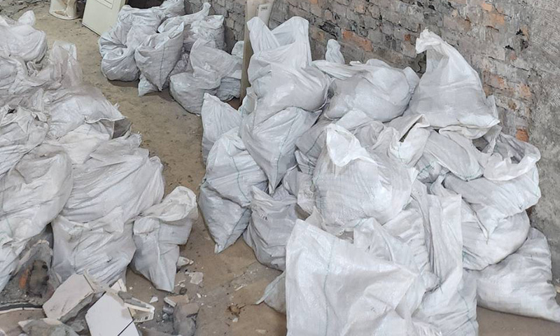 �x����M�B